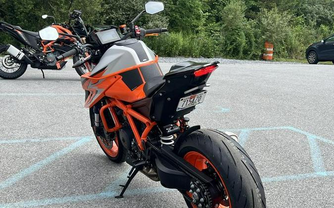 2022 KTM 1290 Super Duke R EVO