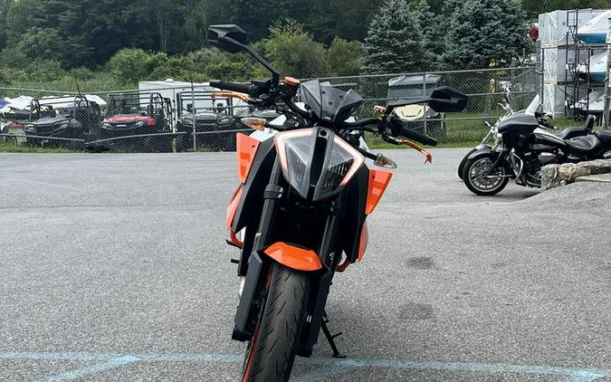 2022 KTM 1290 Super Duke R EVO