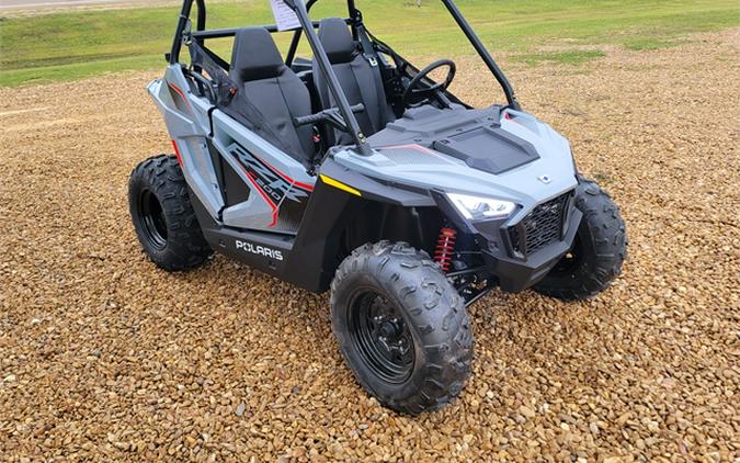 2024 Polaris RZR 200 EFI