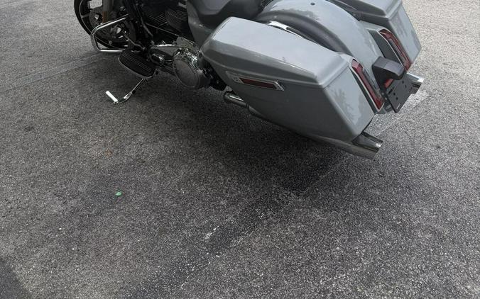 2025 Harley-Davidson® Road Glide® Billiard Gray
