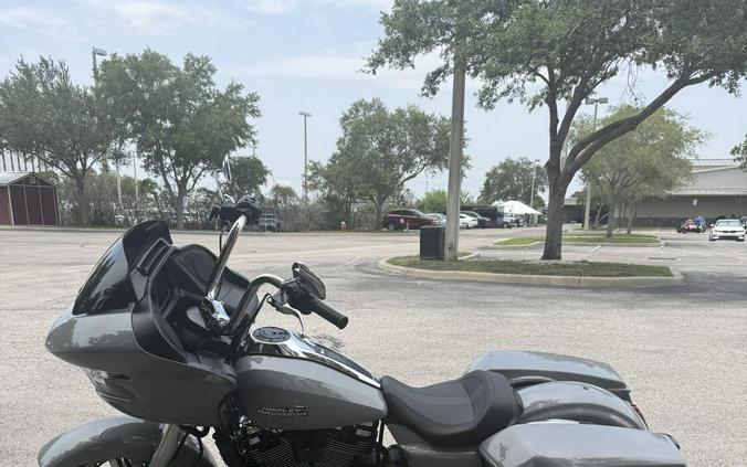 2025 Harley-Davidson® Road Glide® Billiard Gray