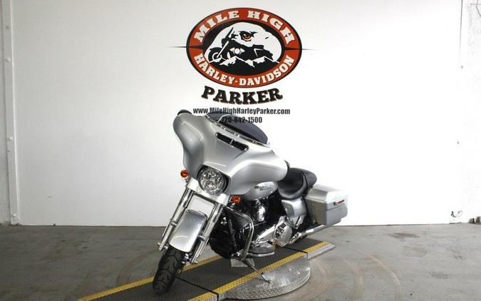 2015 Harley-Davidson® FLHXS - Street Glide® Special