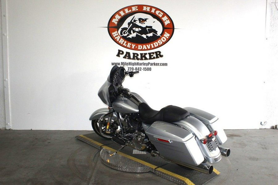 2015 Harley-Davidson® FLHXS - Street Glide® Special