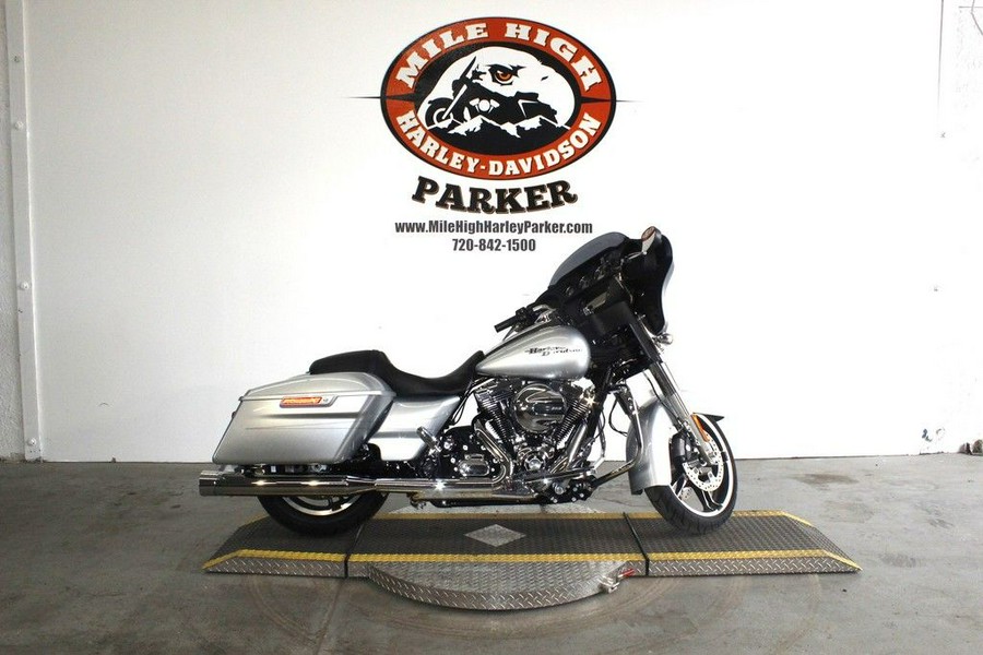 2015 Harley-Davidson® FLHXS - Street Glide® Special