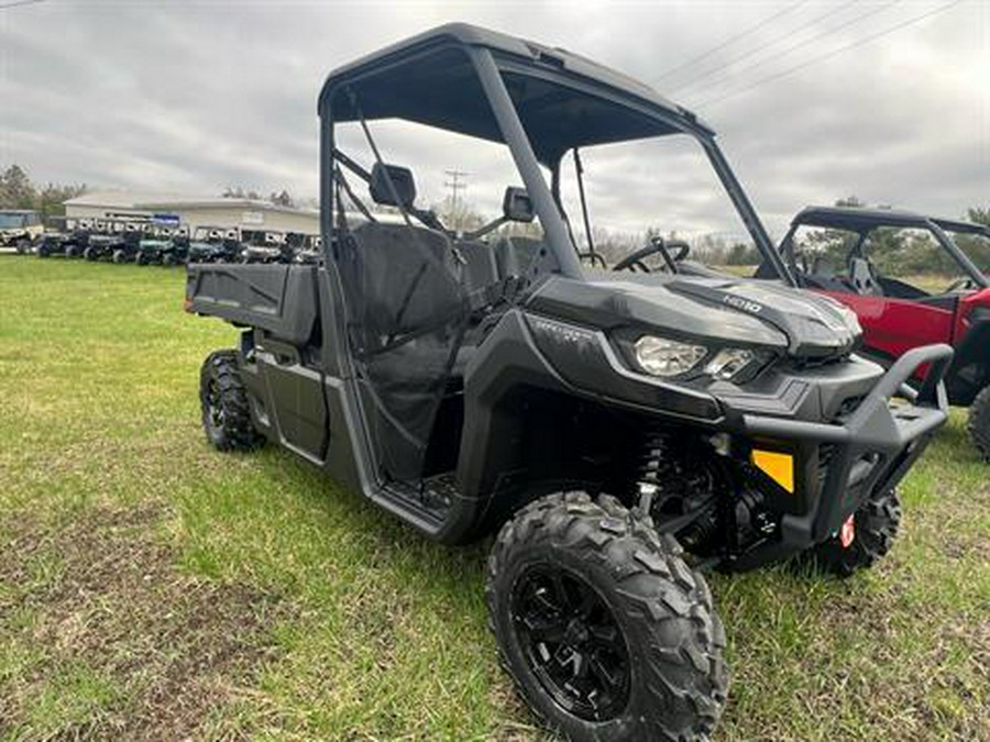 2025 Can-Am Defender PRO XT