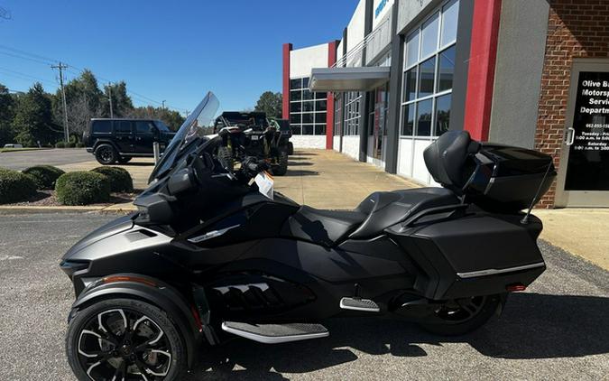 2023 Can-Am Spyder RT Review [Celebrating 2023 IFRD]