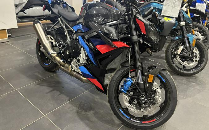 2026 BMW M 1000 R