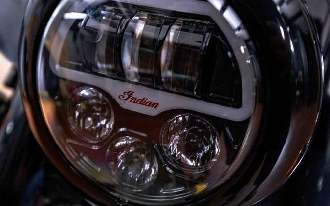 2025 Super Chief® Dark Horse® Black Metallic - Indian Motorcycle