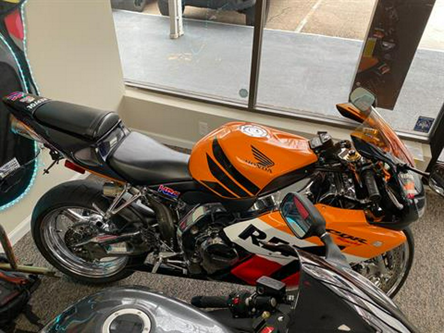 2005 Honda CBR®1000RR Repsol