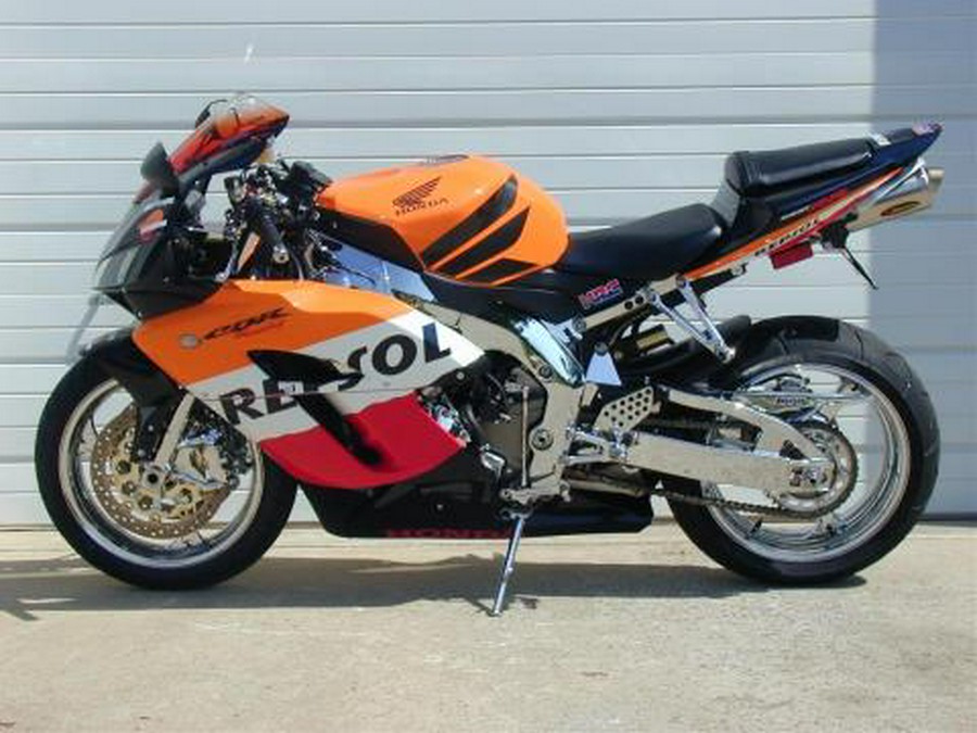 2005 Honda CBR®1000RR Repsol