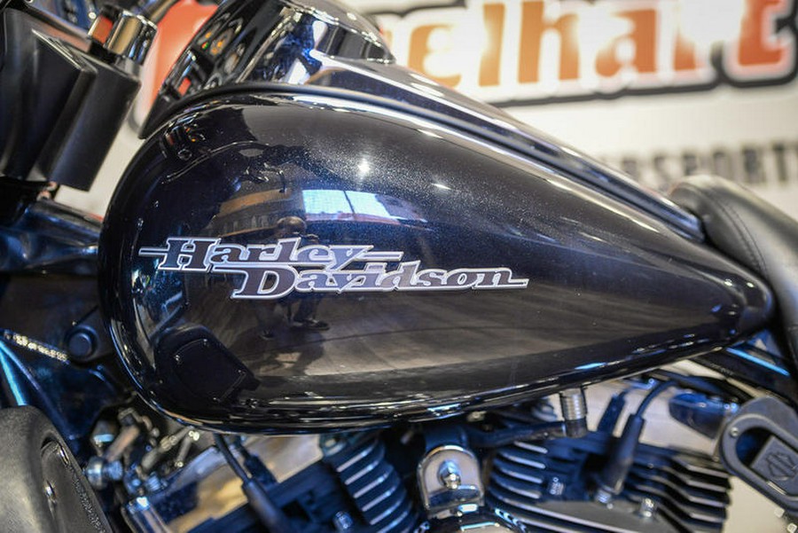 2013 Harley-Davidson® FLHX - Street Glide®