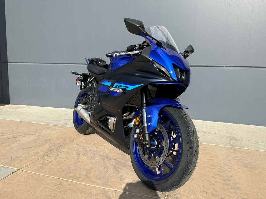 2024 YAMAHA YZF-R7