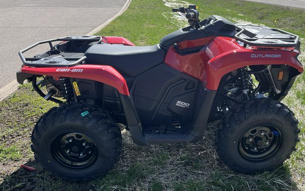 2024 Can-Am™ OutlanderT DPS 500