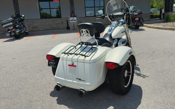 2019 Harley-Davidson® Freewheeler® Bonneville Salt Pearl