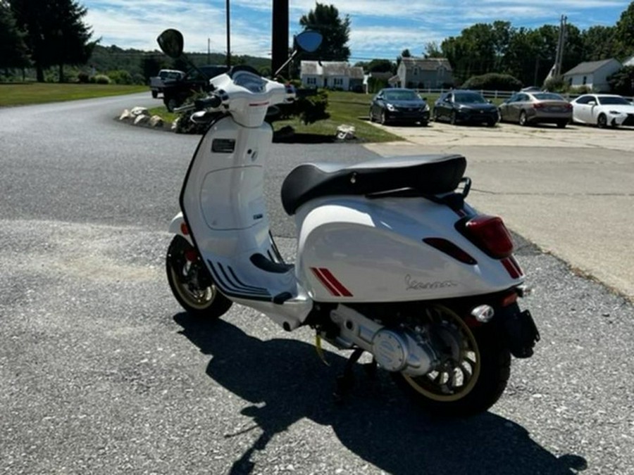 2022 Vespa Sprint 50 Racing Sixties