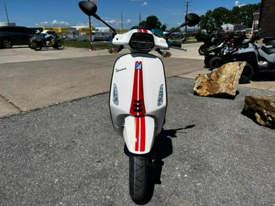 2022 Vespa Sprint 50 Racing Sixties