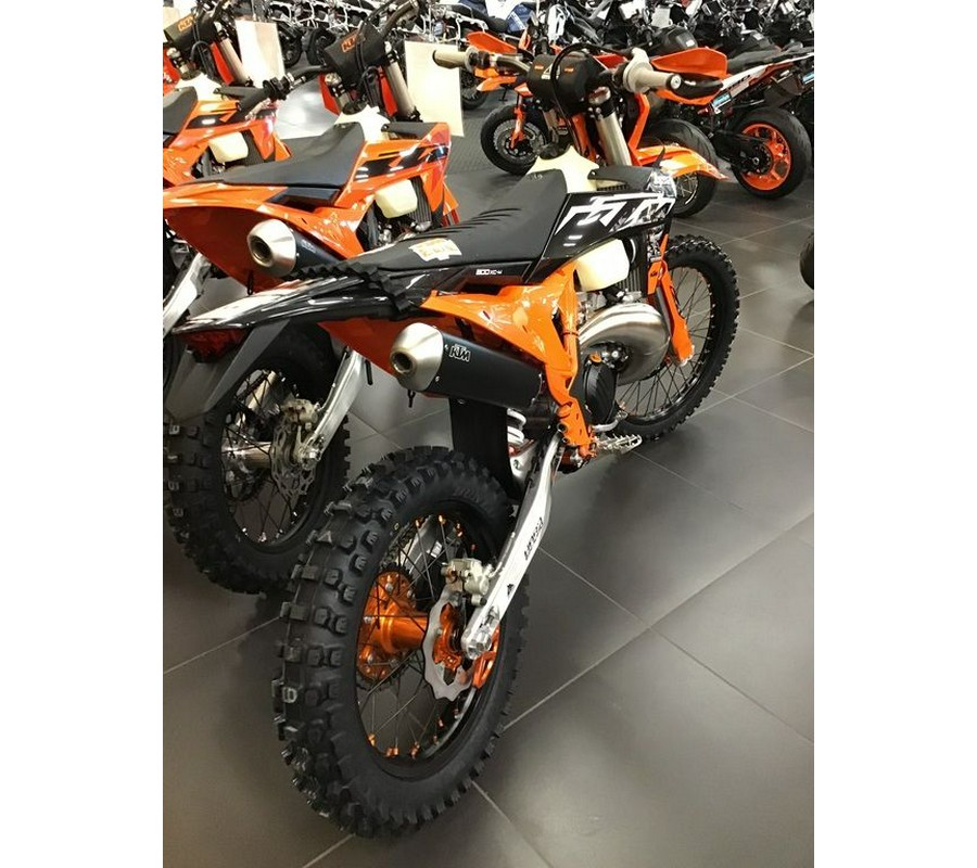 2025 KTM 300 XC-W Hardenduro