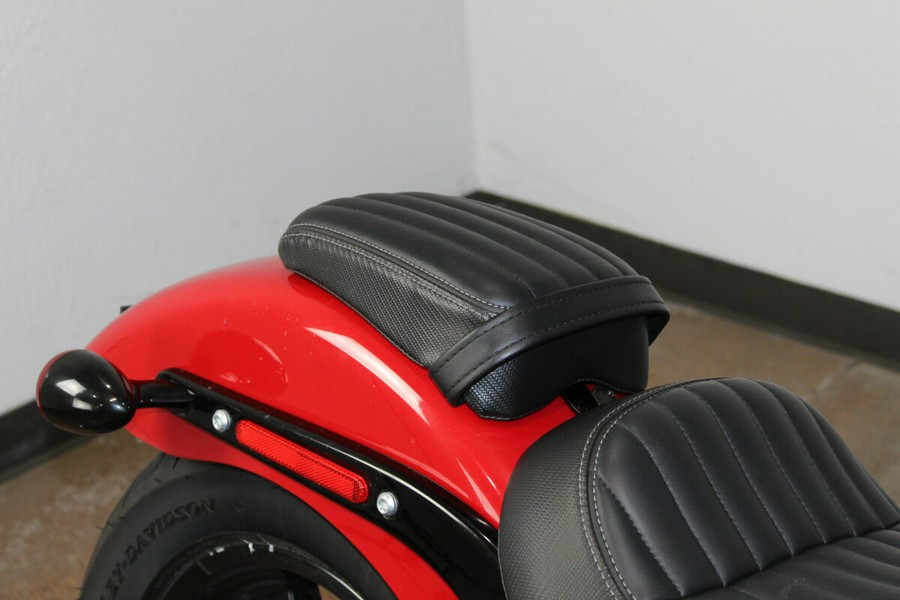 Harley-Davidson® Street Bob® 114 2022 FXBBS 054161T REDLINE RED