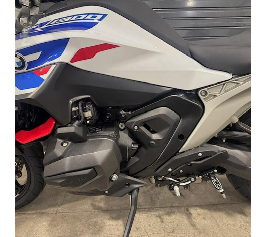 2026 BMW R 1300 R