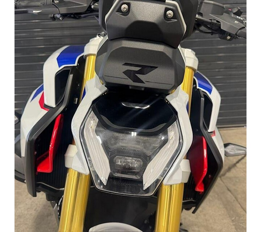 2026 BMW R 1300 R