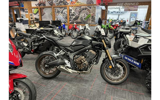 2026 CB650R E-Clutch - Honda