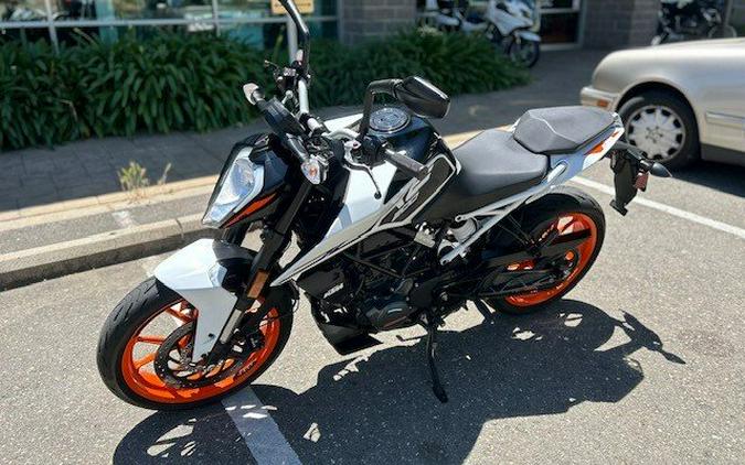 2021 KTM 200 DUKE