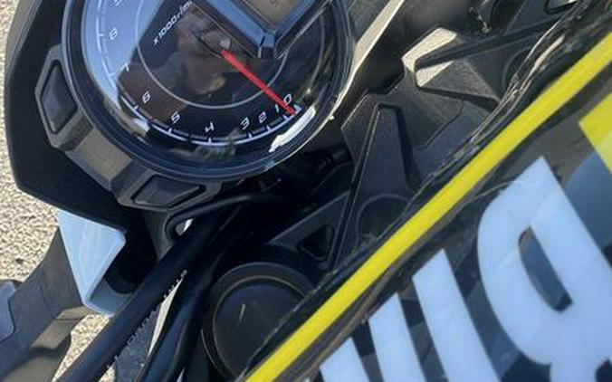 2022 Kawasaki Z125 PRO