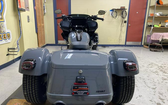 2026 Harley-Davidson® Road Glide 3 Dark Billiard Gray