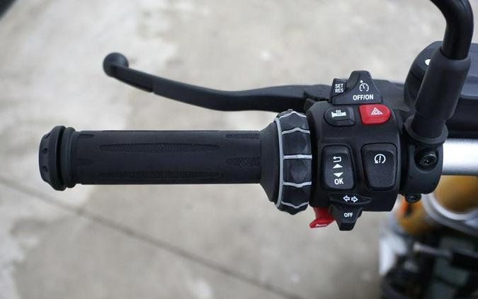 2025 BMW R 12 nineT San Remo Green Metallic