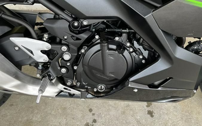 2023 Kawasaki Ninja 400 ABS