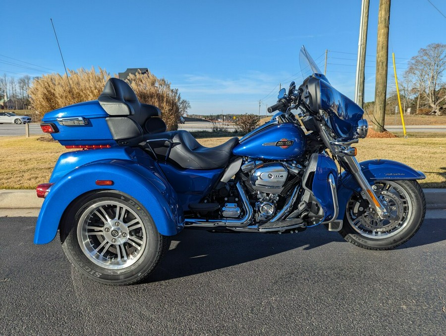 2024 Harley-Davidson Tri Glide Ultra Blue Burst