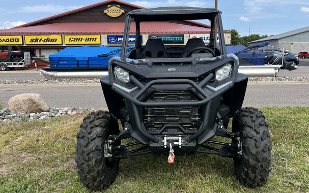 2024 Can-Am™ Commander XT 700