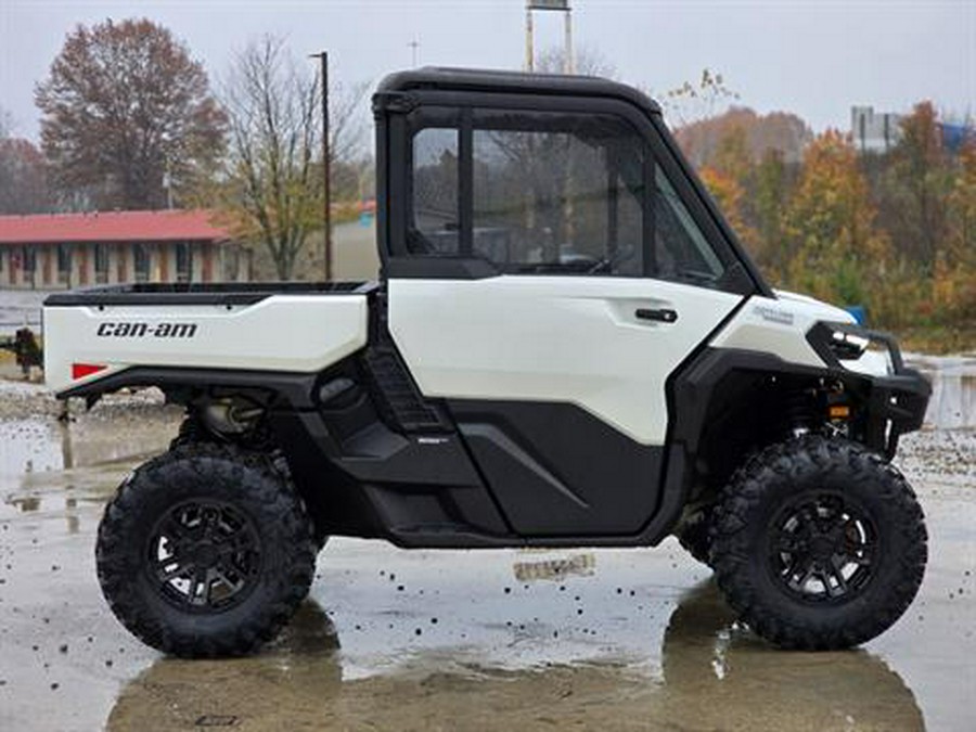 2026 Can-Am Defender Limited HD11