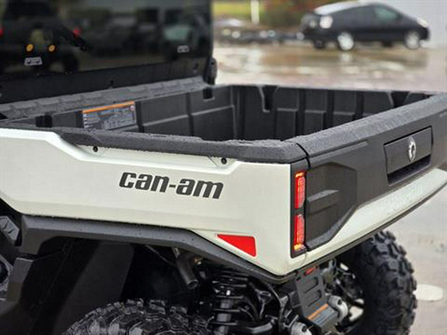 2026 Can-Am Defender Limited HD11