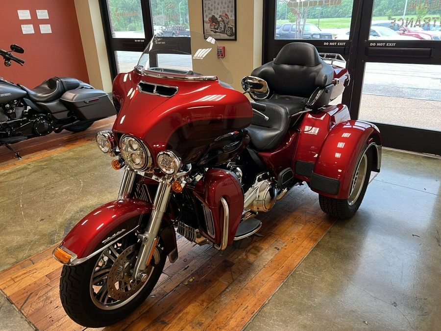 Used 2018 Harley-Davidson Tri-Glide Ultra Trike For Sale Near Memphis, TN