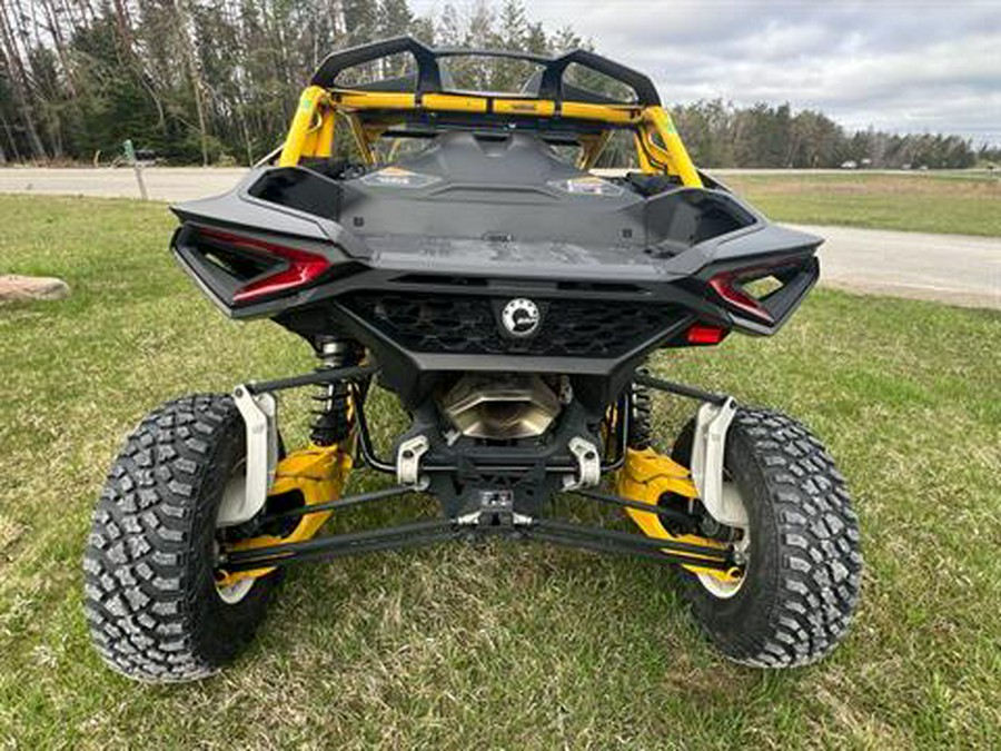 2024 Can-Am Maverick R X RS with Smart-Shox
