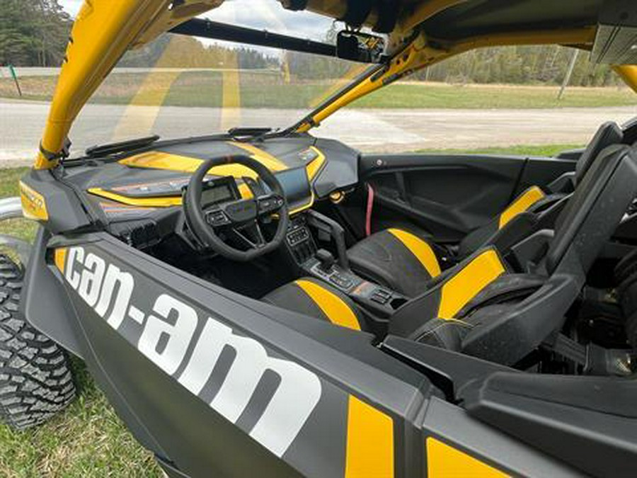 2024 Can-Am Maverick R X RS with Smart-Shox
