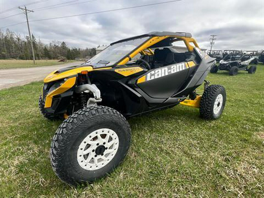 2024 Can-Am Maverick R X RS with Smart-Shox