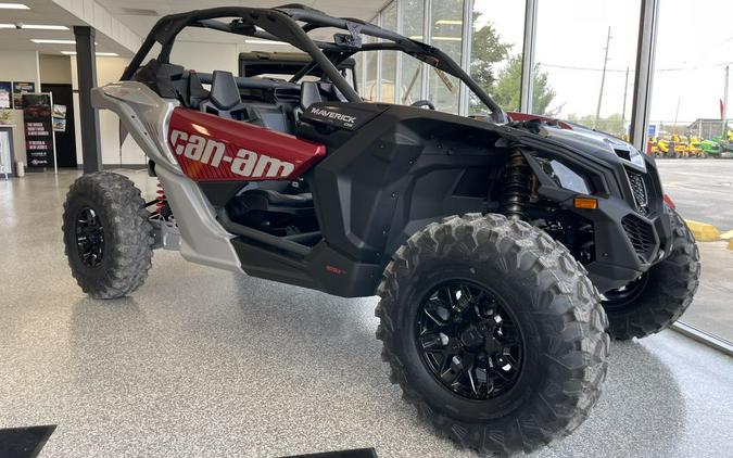 2025 Can-Am MAVERICK X3 DS TURBO FIERY RED/HYPER SILVER