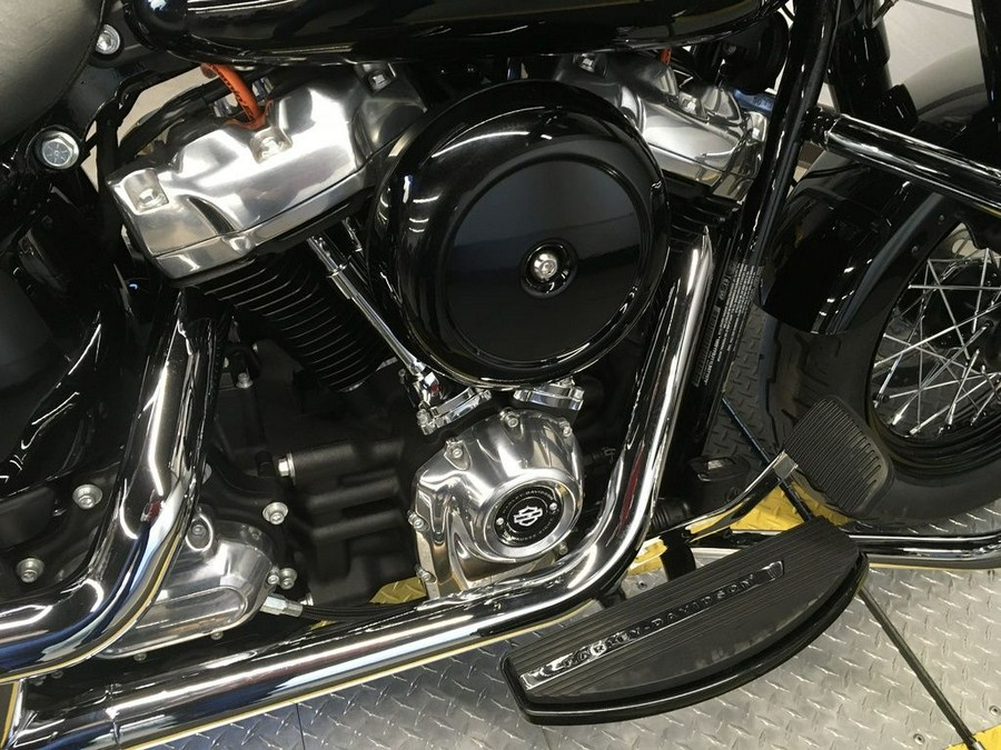 2020 Harley-Davidson® FLSL - Softail® Softail Slim®