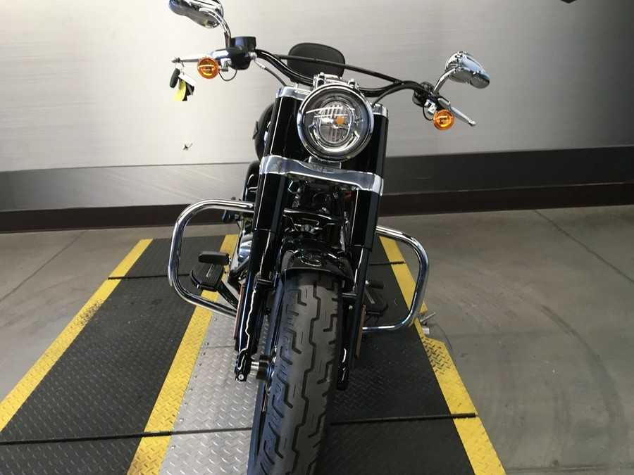 2020 Harley-Davidson® FLSL - Softail® Softail Slim®