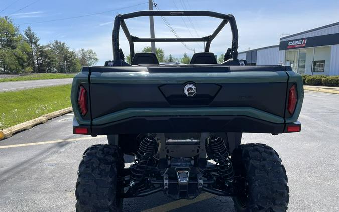 2025 Can-Am COMMANDER DPS 700 - COMPASS GREEN