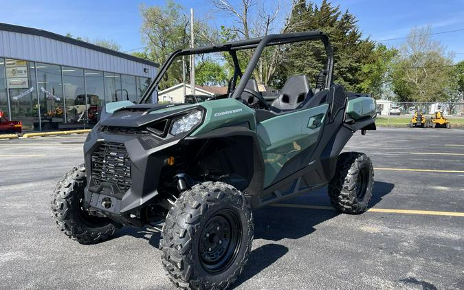 2025 Can-Am COMMANDER DPS 700 - COMPASS GREEN