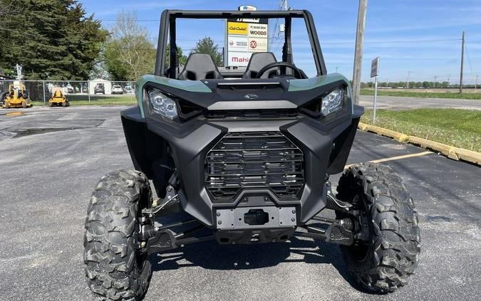 2025 Can-Am COMMANDER DPS 700 - COMPASS GREEN