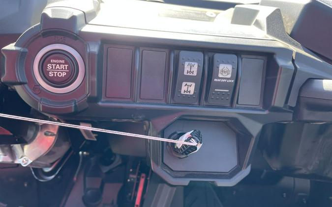 2025 Can-Am COMMANDER DPS 700 - COMPASS GREEN