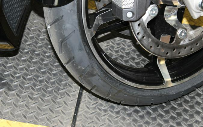 Harley-Davidson® Street Glide® 2026 FLHX 84671943 VIVID BLACK