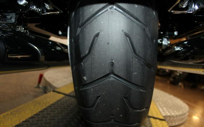 Harley-Davidson® Street Glide® 2026 FLHX 84671943 VIVID BLACK