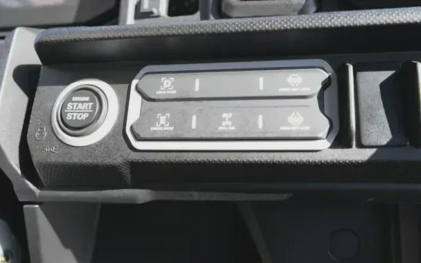 New 2026 CAN-AM DEFENDER MAX XT HD11 WITH 1025 INCH TOUCHSCREEN