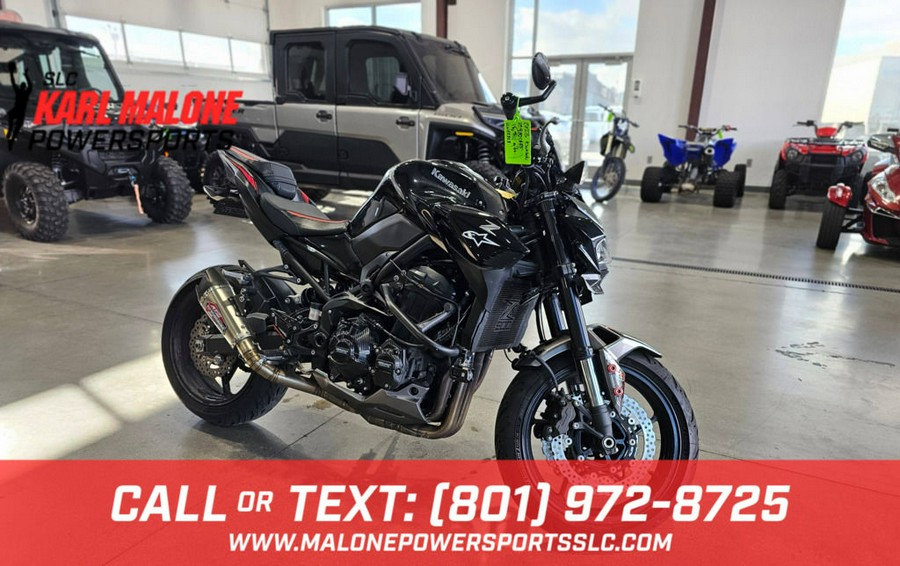 2023 Kawasaki Z900 ABS Metallic Black/Graphite Gray/Flat Black