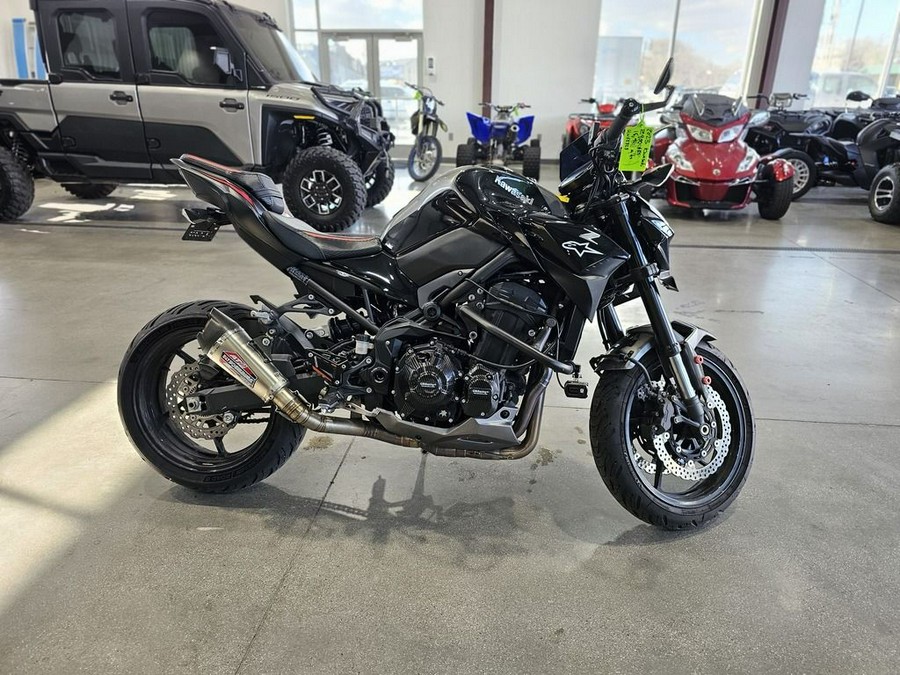 2023 Kawasaki Z900 ABS Metallic Black/Graphite Gray/Flat Black